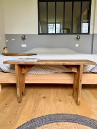 Image 3 of Bout de lit - meuble brocante 