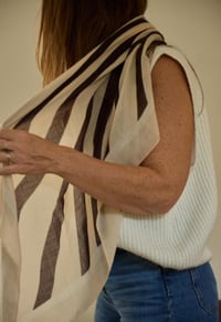 Image 2 of Foulard Lana Zebra Beige 