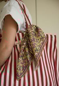 Image 1 of Foulard Violeta 