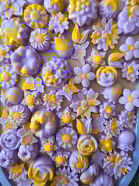 Image 4 of Black Raspberry Tea Cake - a Rocky Top Wax Works exclusive custom houseblend fragrance 