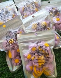 Image 5 of Black Raspberry Tea Cake - a Rocky Top Wax Works exclusive custom houseblend fragrance 