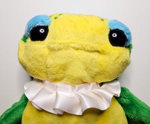 Smol Fancy Frog! B)
