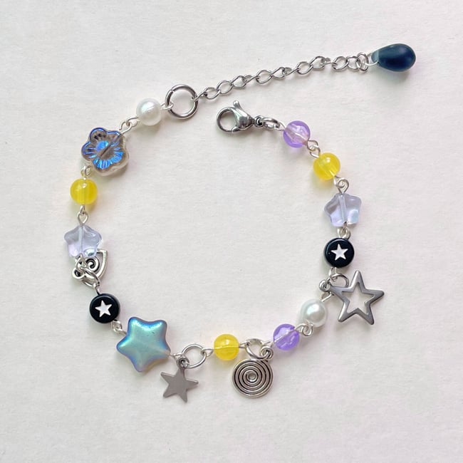'curious coraline' star bracelet