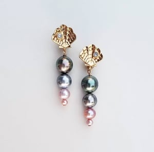 Vintage Shell Earrings with Ombre Pearl drop