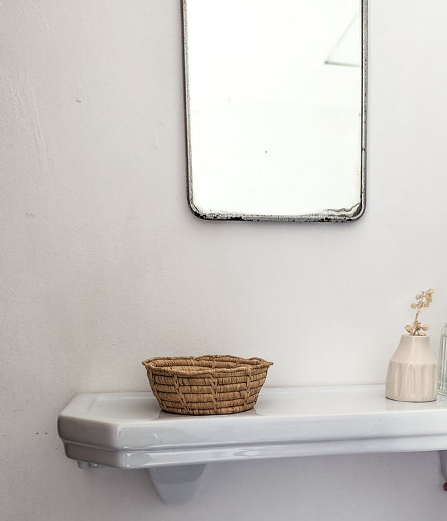 Tablettes murales porcelaine salle de bain