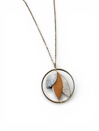 Image 2 of Collier sautoir SALLY caramel nude