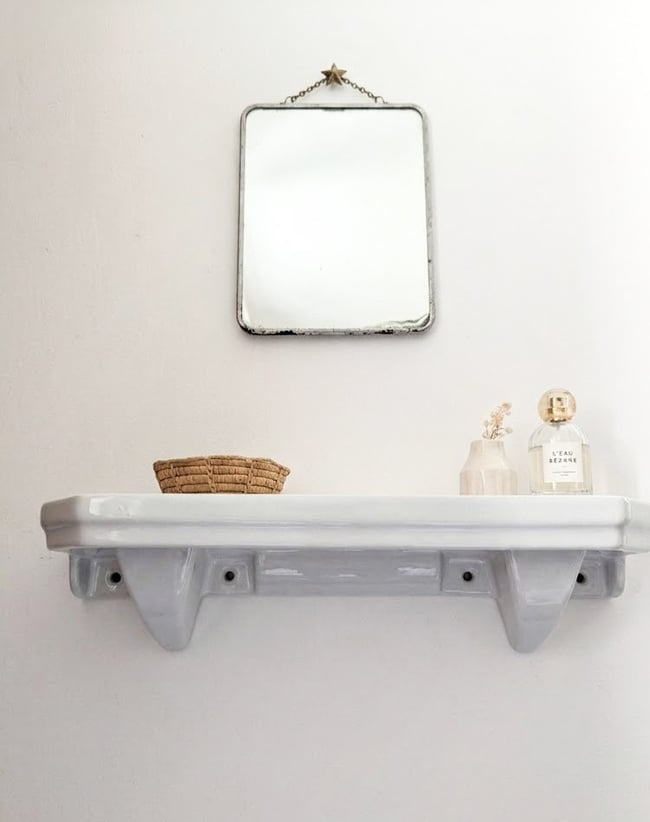 Tablettes murales porcelaine salle de bain