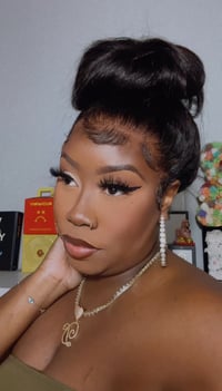 Image 3 of Kinky Straight 360 Lace Wig in 22”