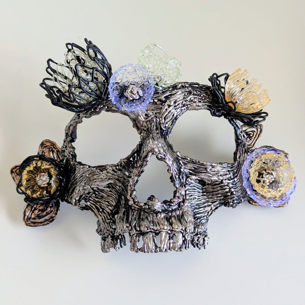 Brooch - Skull and Flowers 