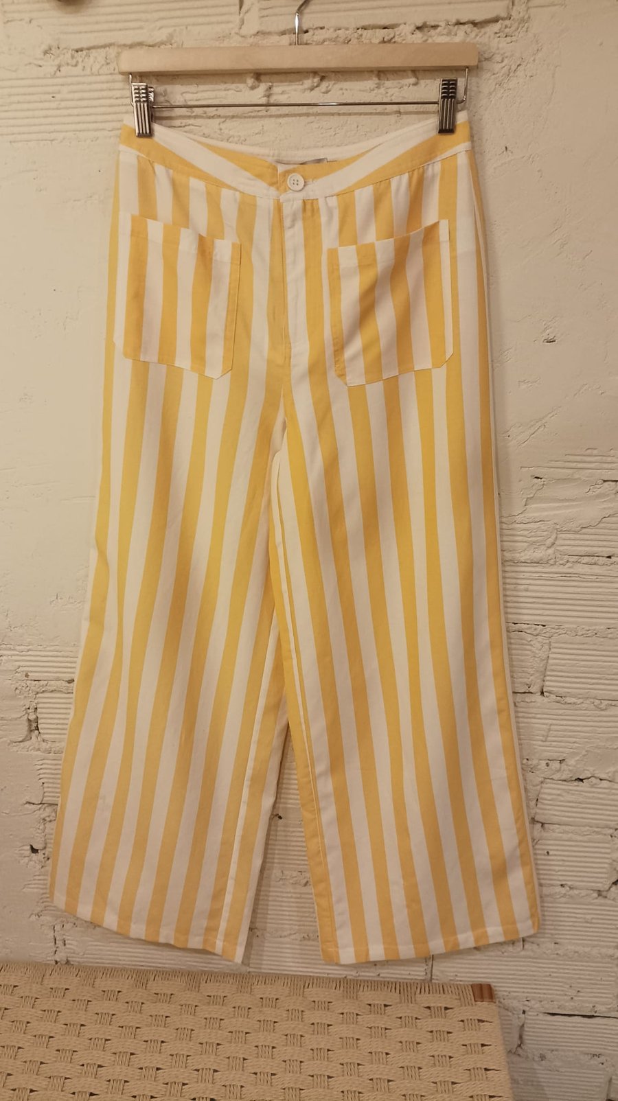 Image of 2-Pantalon striped pockets
