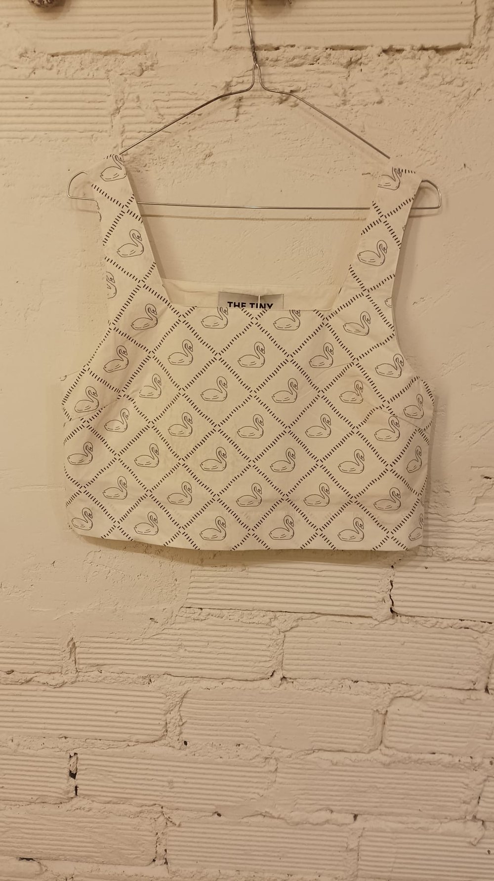 Image of 1-Top Swans 