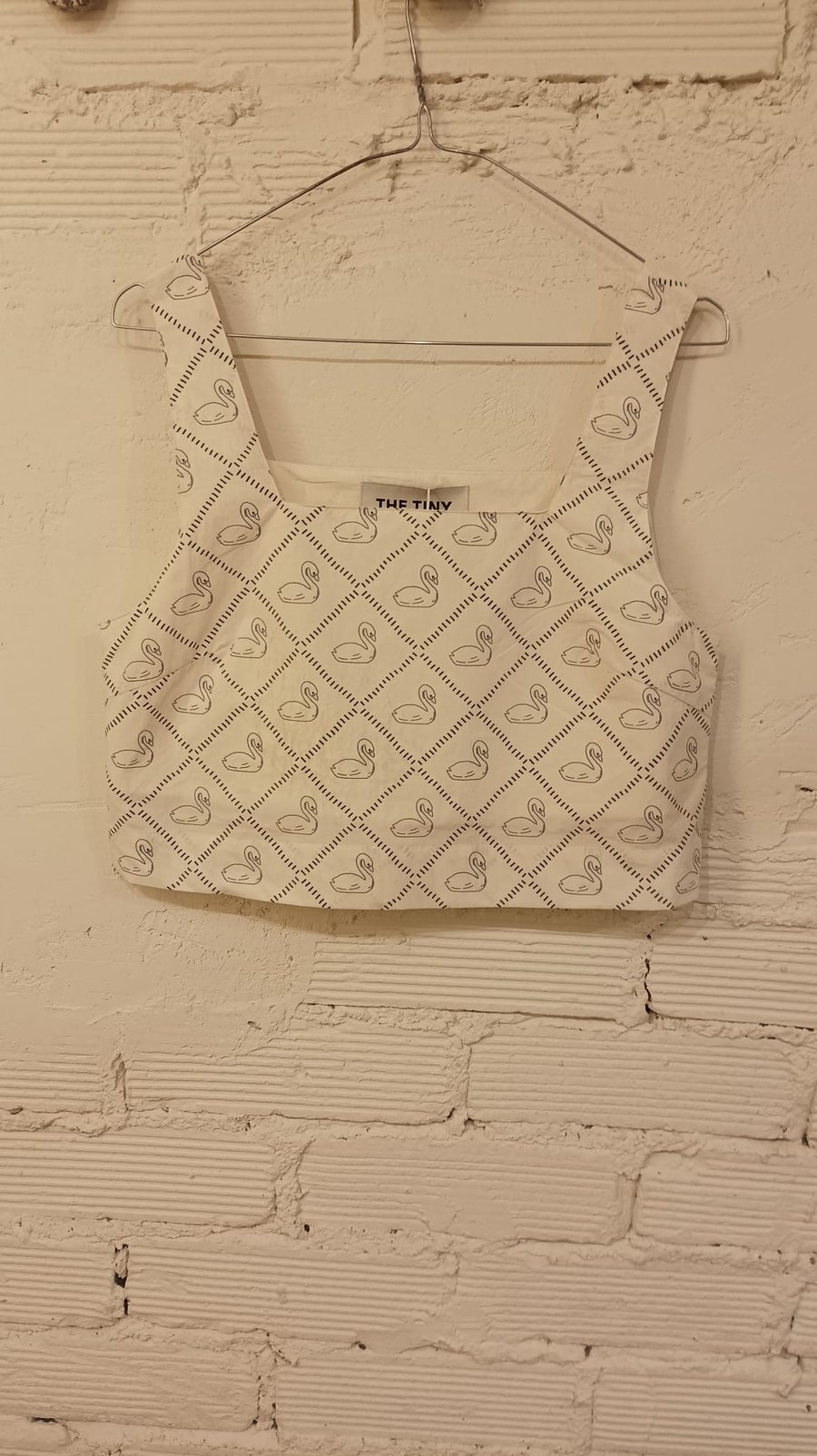 Image of 1-Top Swans 