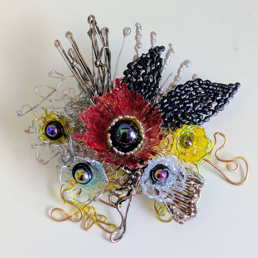 Brooch - Red Bouquet 