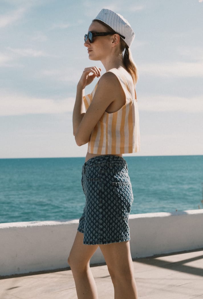 Image of 2-Pantalon corto Alma