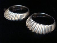 Image 1 of DESIGNER RETRO 9CT COCKTAIL BANDS TO WEAR EITHER SIDE OF RING 6G