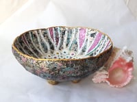 Image 7 of Handmade Decorative Papier-Mache Bowl – Stylized Flower Interior with Gold Rim