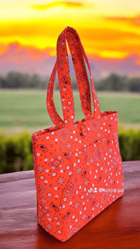 Image 2 of Yeirdesign handmade totebag red