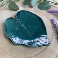 Image 1 of Pretty Green Ceramic Leaf Trinket / Ring Dish.