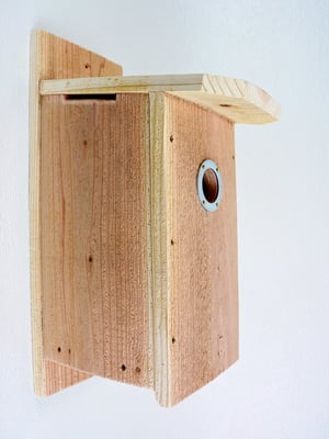 Image of Chickadee Wren Cedar Nesting Box
