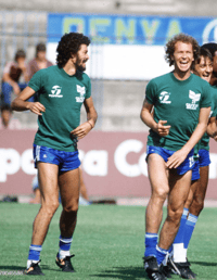 Image 4 of Brazil '81/82, blue L (21.5"P2P, 25"S2H, 27"C2C) 