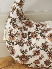 Image 3 of Sac croissant • floral vintage