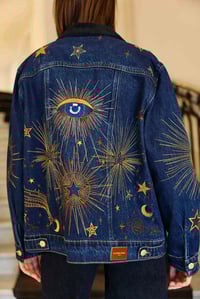 Image 3 of Cazadora Vaquera Estampada 