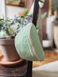 Image 1 of Sac banane • vichy vert