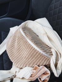 Image 2 of Sac banane • minky