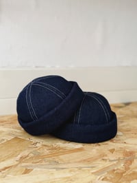 Image 2 of Docker • denim foncé