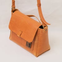 Image 5 of STUDIO LINE Small Box Sling tan