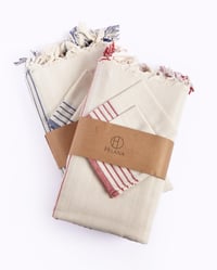 Image 3 of Kayseri Tablecloth Set - Red