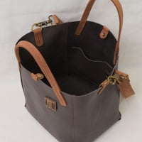 Image 6 of 3-Panel Two-way Tote in pebbled warm gray