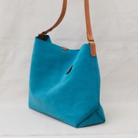 Image 4 of Suede Single Sling Big Tote in aqua