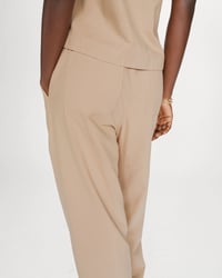 Image 4 of Pantalón Rhode Beige 