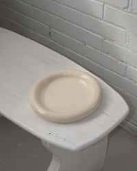 Image 2 of Chunky Plate in Ivory Gloss, Small glaze defect 