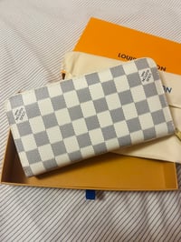 Image 2 of Blanc check wallet 