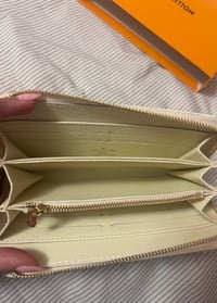 Image 4 of Blanc check wallet 