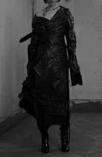 MONOGURUI umbra-uniform: (IT'S NOT THE CUPCAKES THAT ARE GOING TO GET YOU: IT'S THE MOUNTAINS)