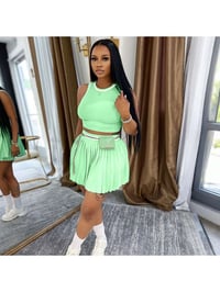 Green Plain Cropped Tank Pleated Skirt Sets