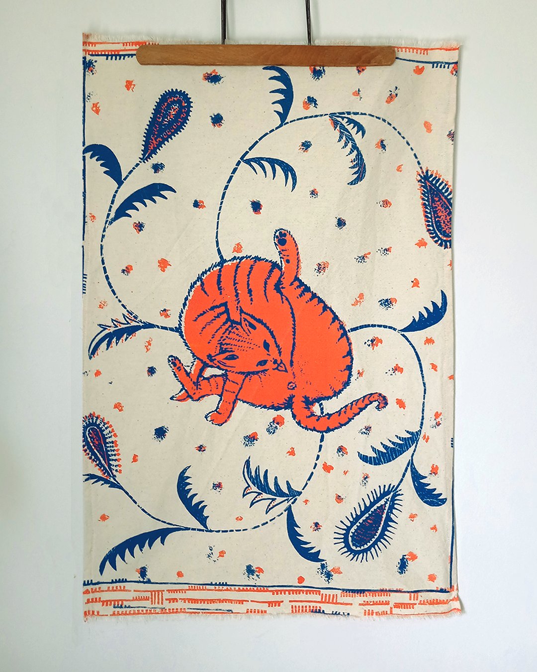 Γατί γλείφει Ποπό Πετσέτα Κουζίνας /// Cat Licking Butt Tea Towel