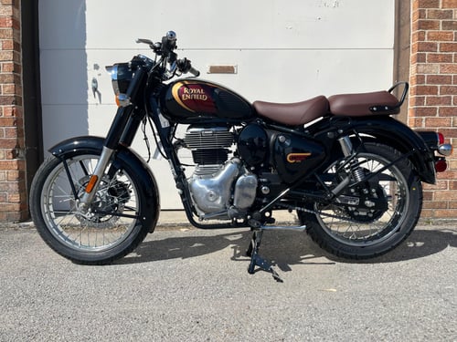 Image of $700 off!!  2024 Classic 350 in Halycon Black!