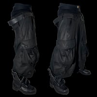 Image 1 of 1/1 LEATHER CARGO CAPRI