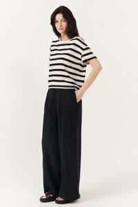 Image 2 of Camiseta Rayas Delmea Negro 