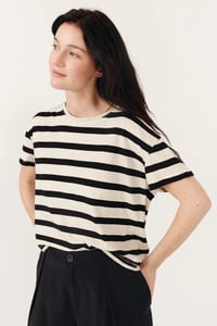 Image 4 of Camiseta Rayas Delmea Negro 