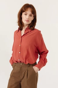 Image 1 of Camisa Yerina Terracota 