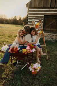 Image 1 of 4/11 Saturday 🌷Dirty Motherhood Mini 🌷