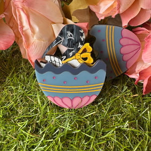 Image of Easter Surprise Brooch - Ibis