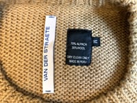 Image 3 of Van der Straete beams plus alpaca mix sweater, made in Peru, size M