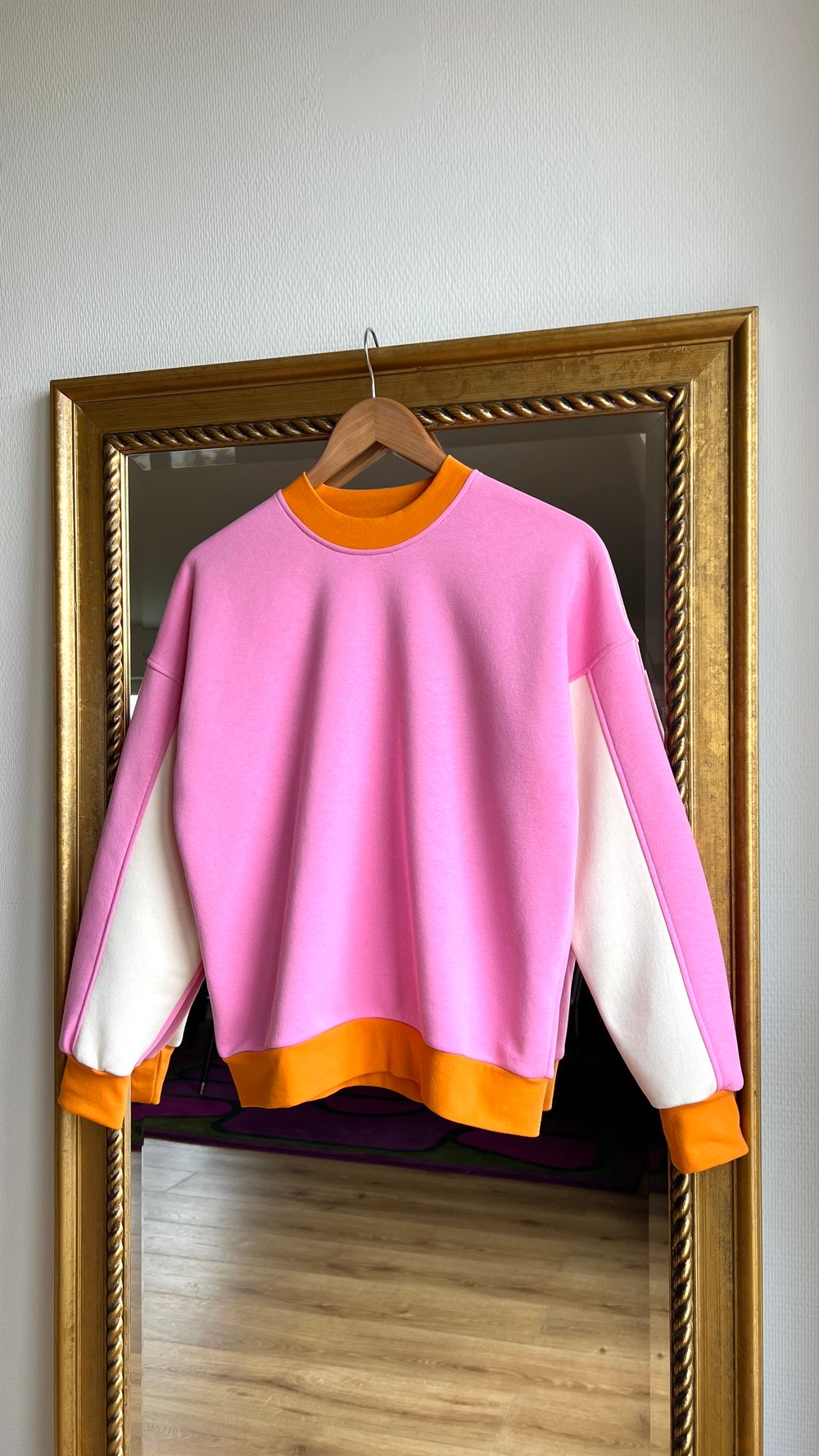 Image of SWEAT CROCUS