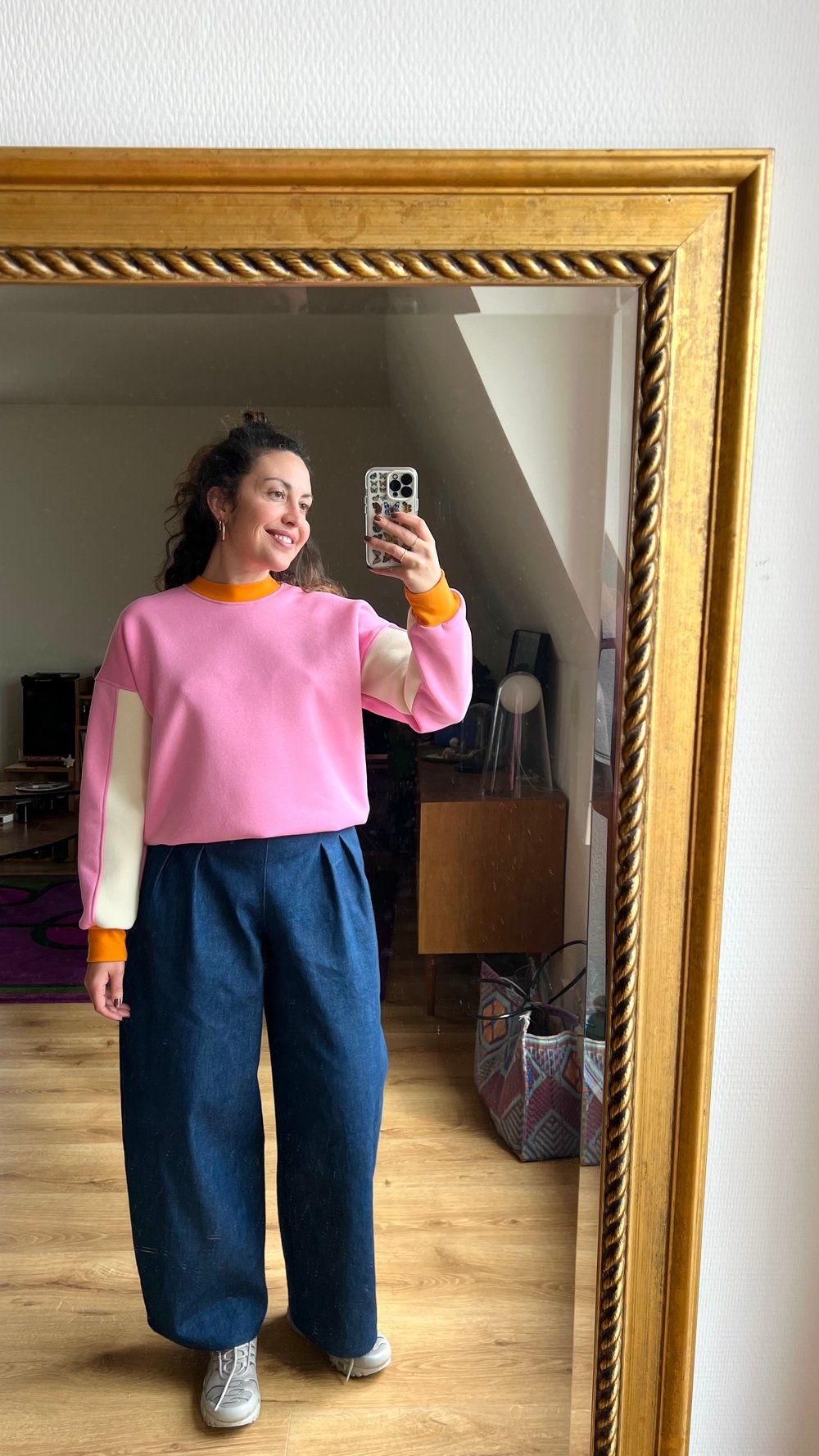 Image of SWEAT CROCUS